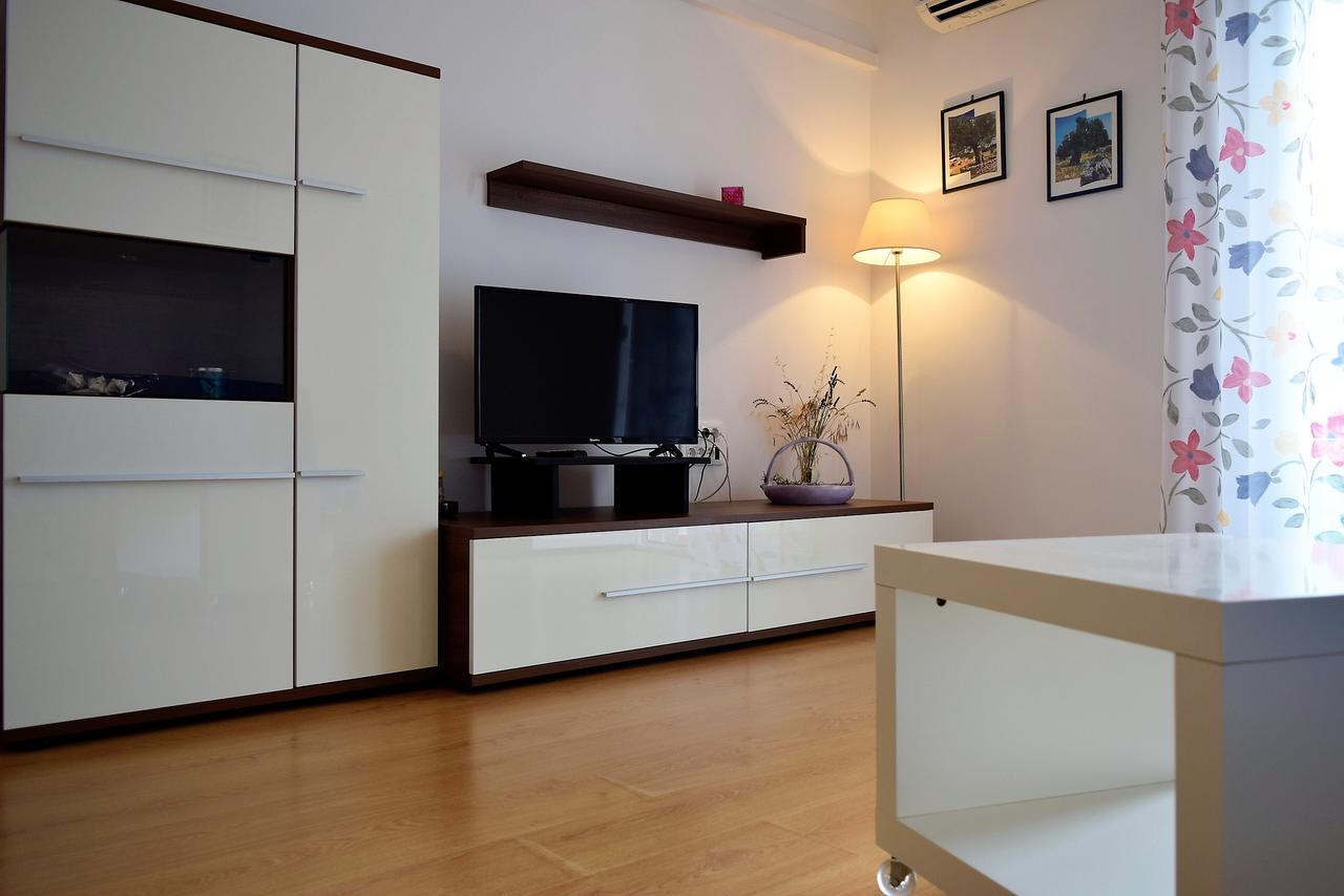 Sunnyy Beacch Apartments Banjol Екстер'єр фото